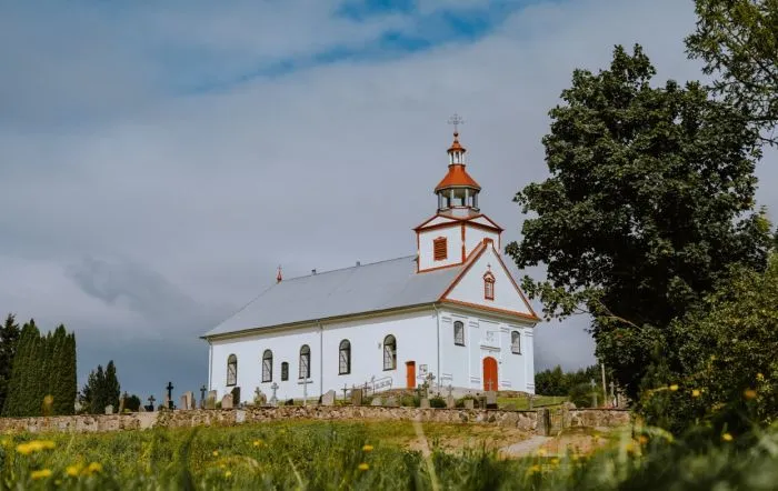 Nerimdaičių bažnyčia: ištakos, raida ir 165 metų sukaktis