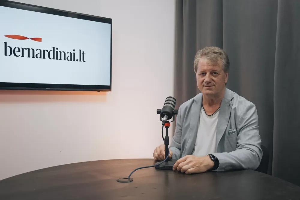 Vienkartines elektronines cigaretes uždrausti siūlantis S. Čaplinskas: būtų mano valia – uždrausčiau visas