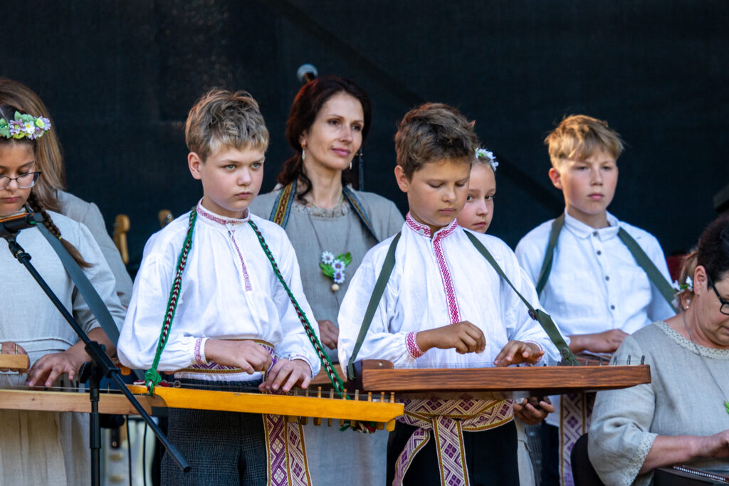 Tradicinėje šventėje – energinga Vėžaičių jaunuomenė