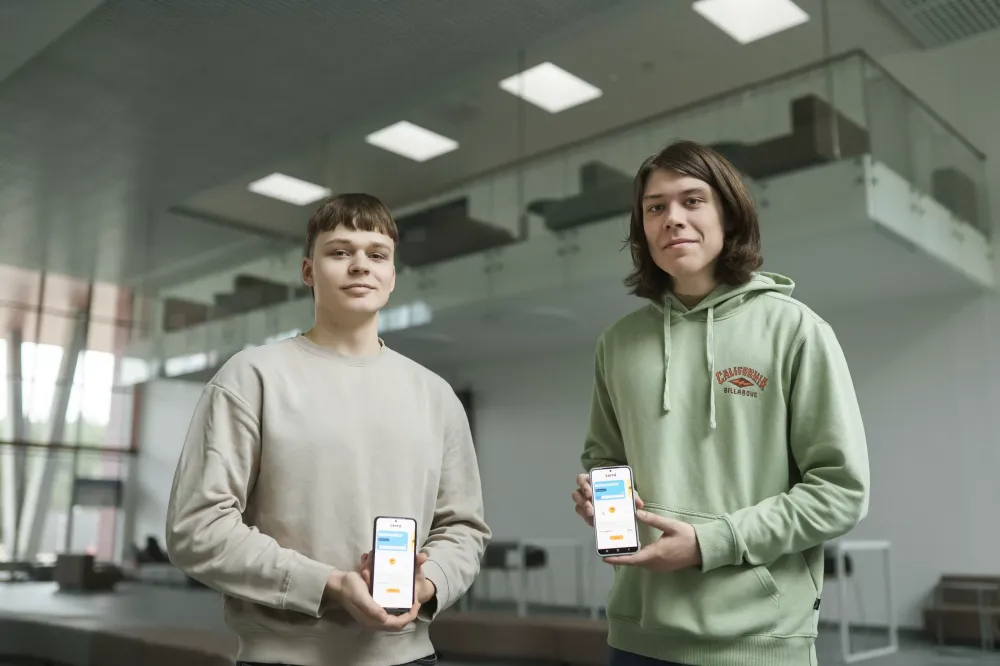 Studentai sukūrė programėlę, padėsiančią moksleiviams pasiruošti brandos egzaminams