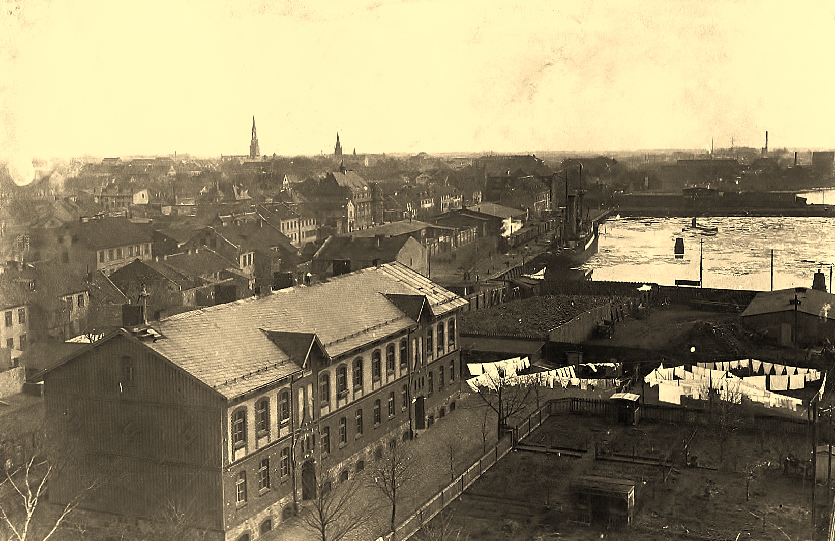 Klaipėdos valdininkams – ir finansinės vilionės