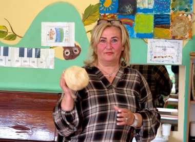 Su latviais per upę bendravo dainomis