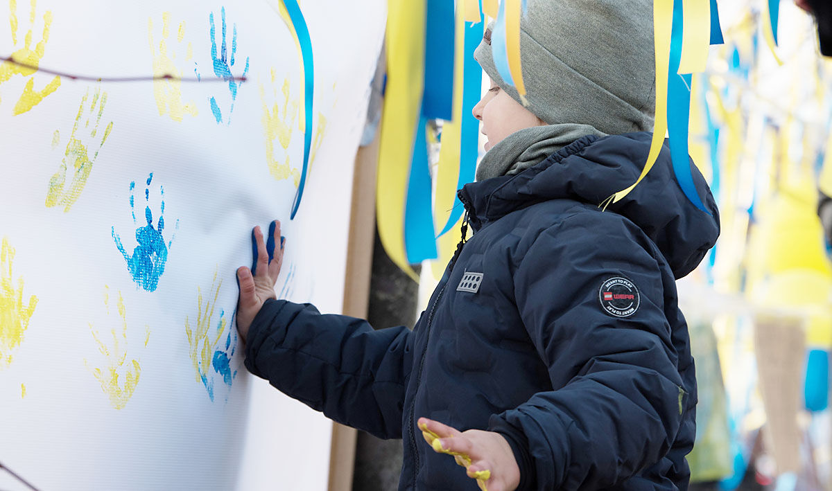 Jaukiomis miesto gatvelėmis vaikšto gimtinės ilgesys: kaip Klaipėdoje skleidžiasi ukrainietiška tapatybė?