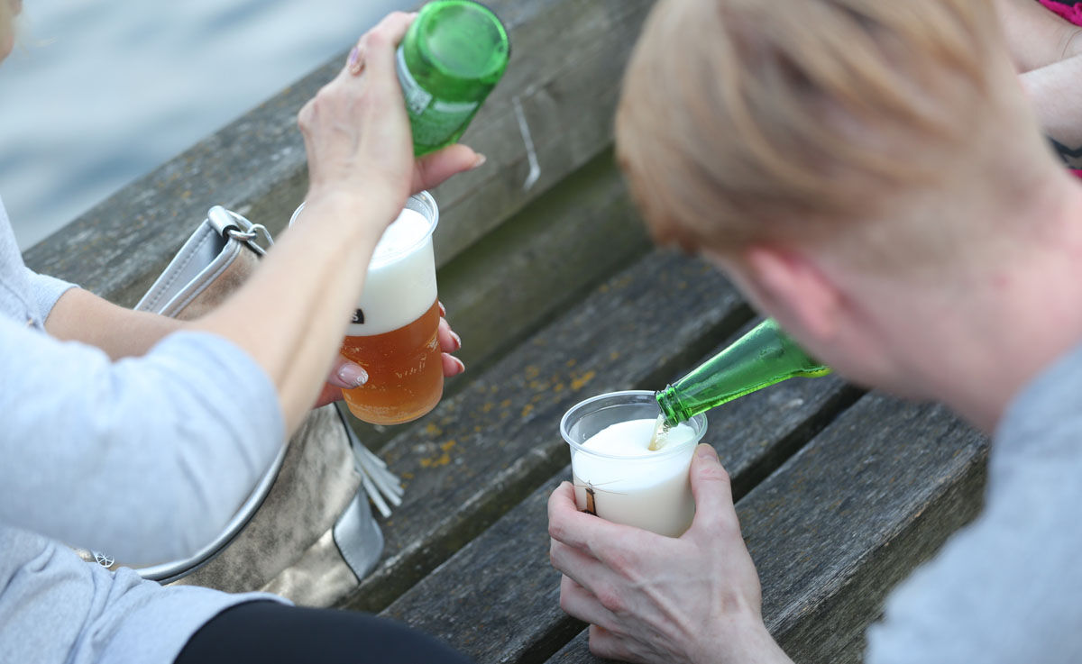 Kiek kainuoja priklausomybės? Sąskaitą apmoka visi