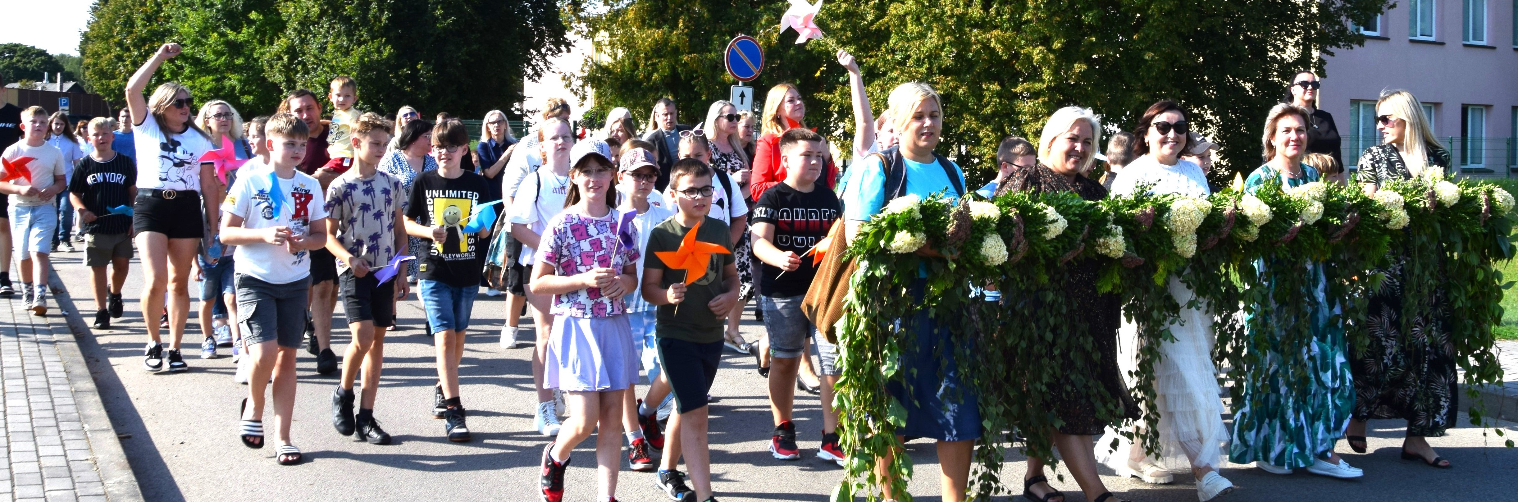 Tradiciniai atlaidai tapo viso miestelio švente