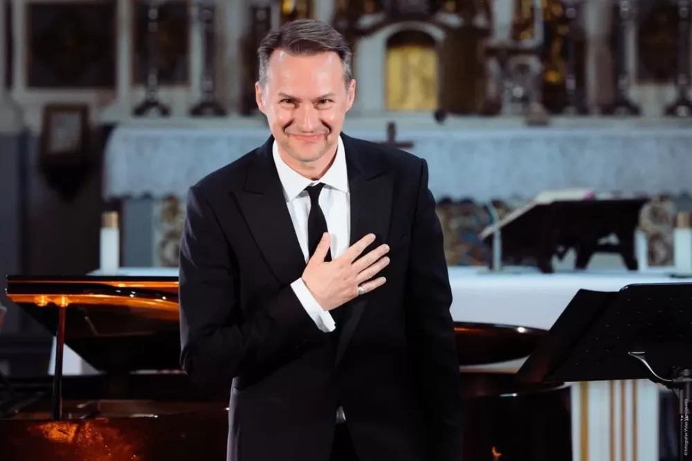 Operos solistas E. Montvidas – apie laimę suderinti dvi aistras: vaidybą ir muziką