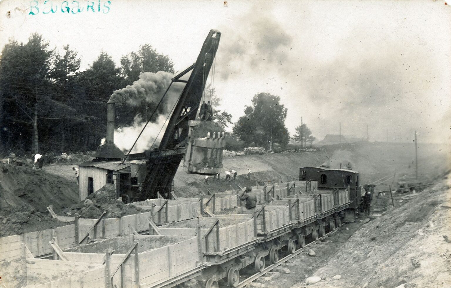 Sustabdė „taip svarbų Lietuvai darbą“