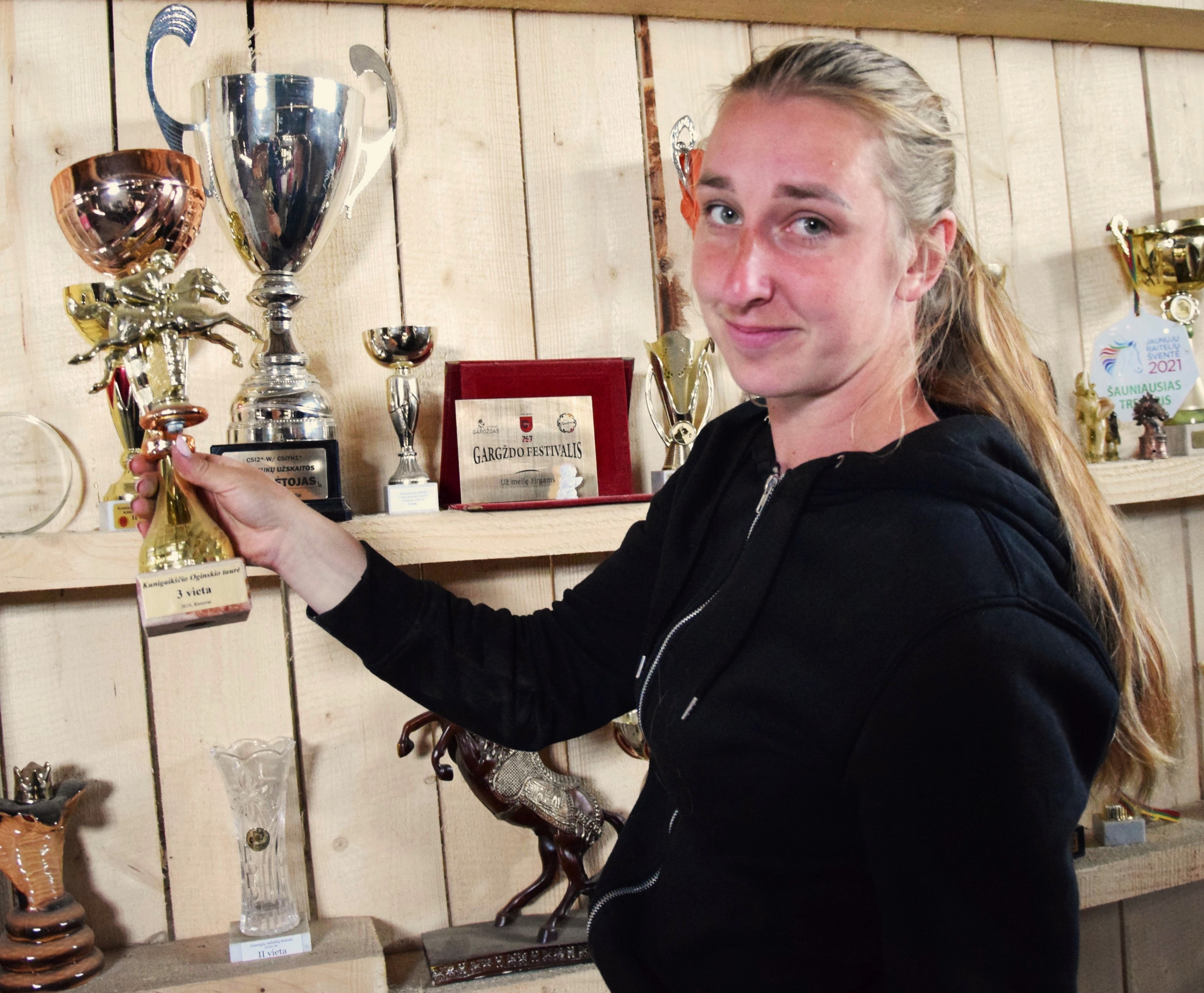 KAIMĄ KEIČIA ŽMONĖS, O KAIMAS – ŽMONES   Žirgai – ir darbas, ir gyvenimo būdas