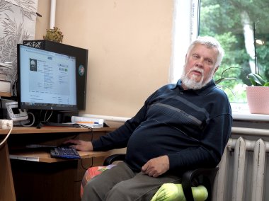 Laimingas, kad žmona neužsidėjo tos karūnos