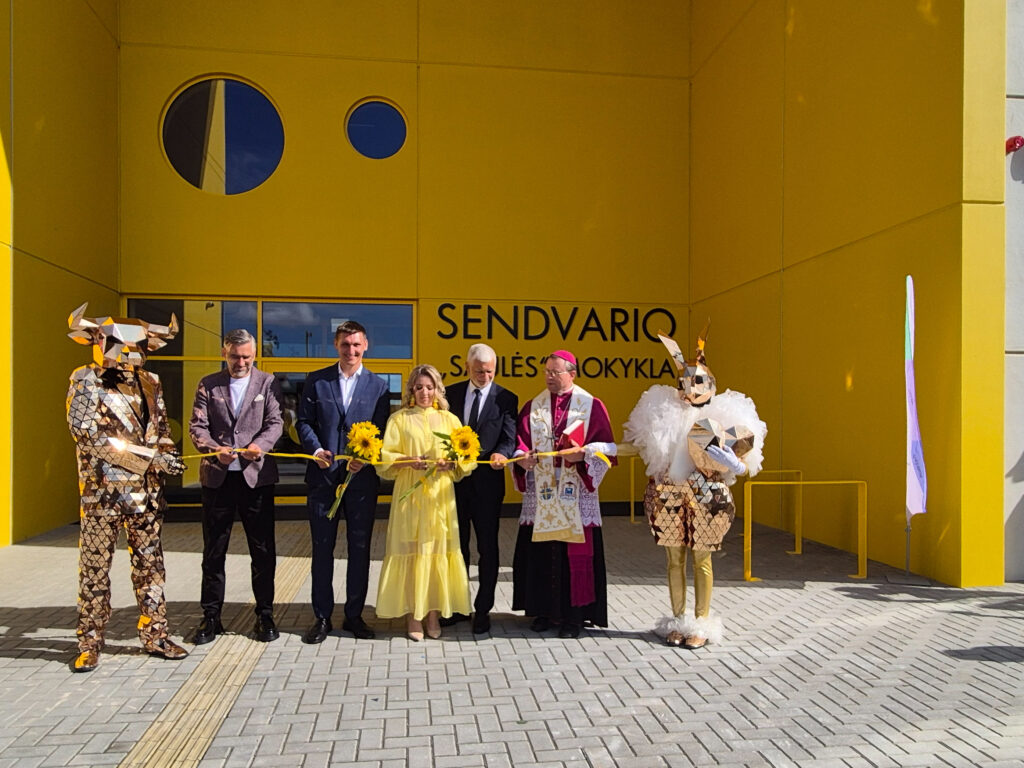 Moderni Sendvario „Saulės“ mokykla eina šviesos taku