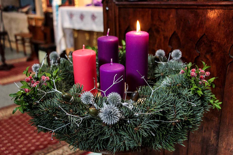 Eglutėmis suspindusi Advento pradžia ir kino renginių gausa