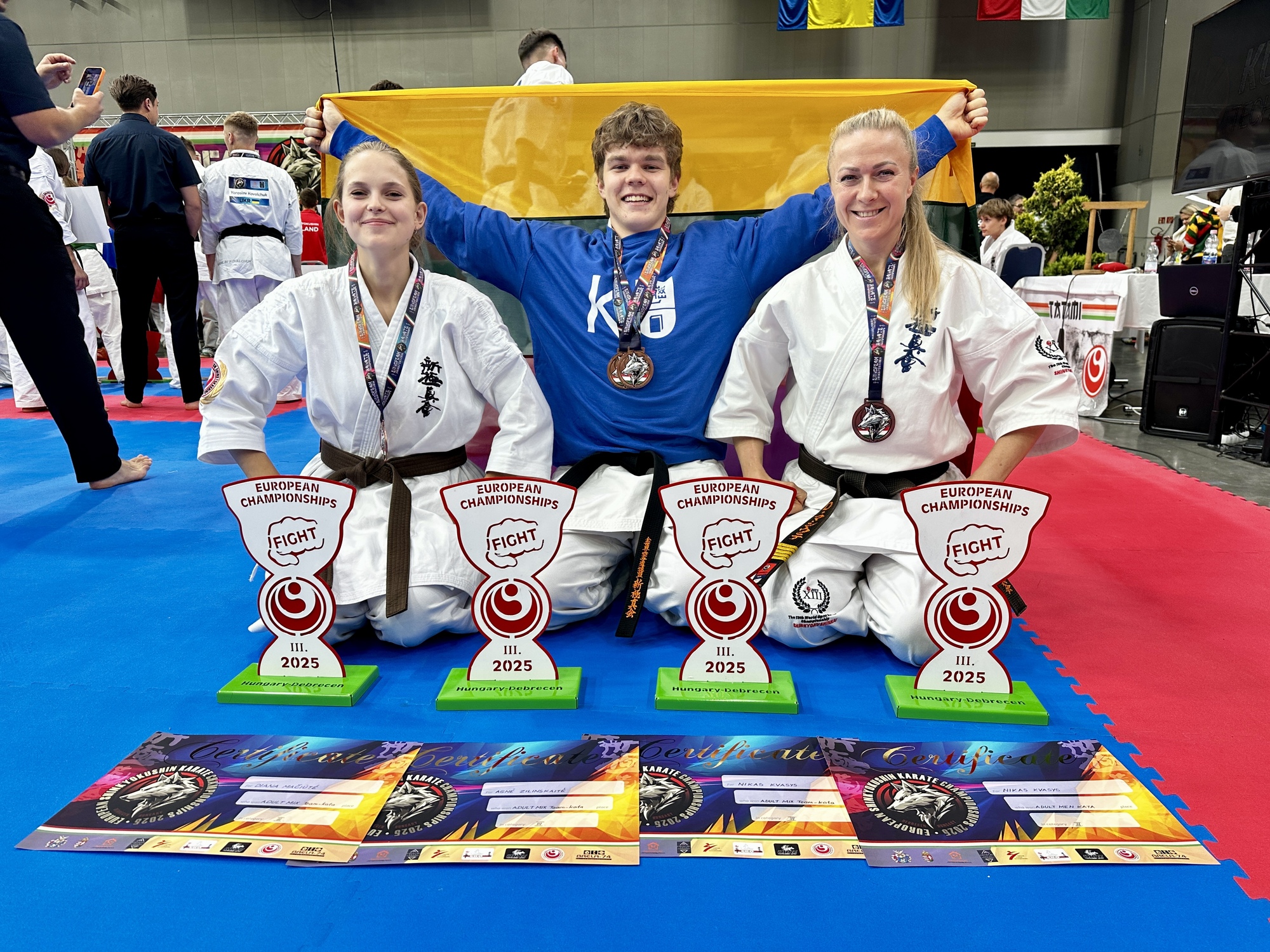 Pirmakursiai – Europos čempionato medalininkai