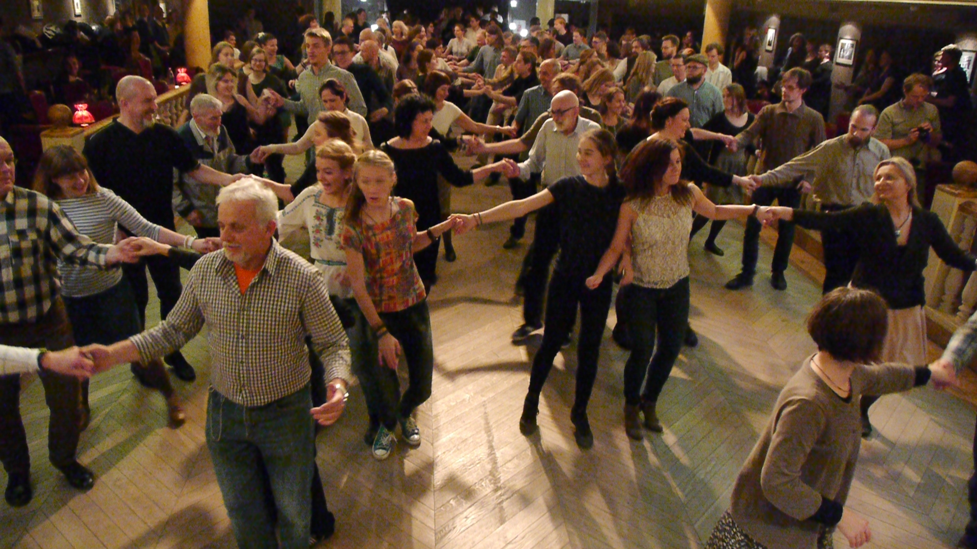 Kai šokis svaigina: tradicinė kultūra šaknijasi ir modernioje bendruomenėje