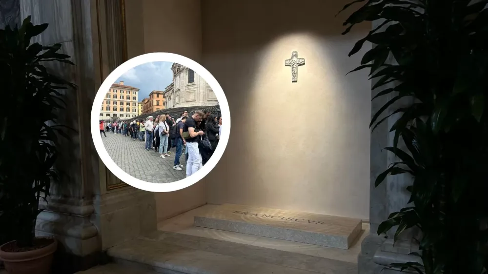 Romos Švč. Mergelės Marijos bazilikoje prie Pranciškaus kapo nusidriekė eilės: „Laukėme tris valandas“