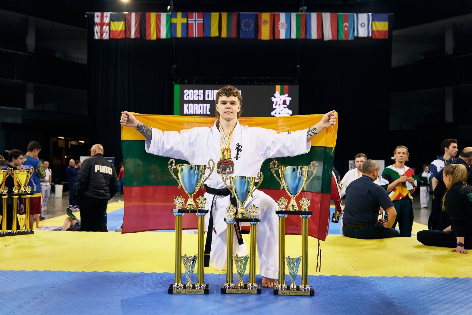 Klaipėdos universiteto pirmakursis Nikas Kvasys kausis kyokushin karatė Europos čempionate