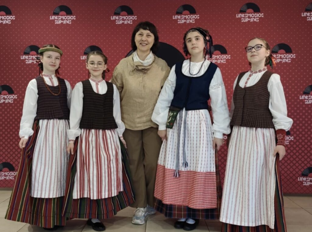 Elektrėnuose skambėjo jaunieji talentai: Klaipėdos rajono atstovai sužibėjo tarptautiniame konkurse