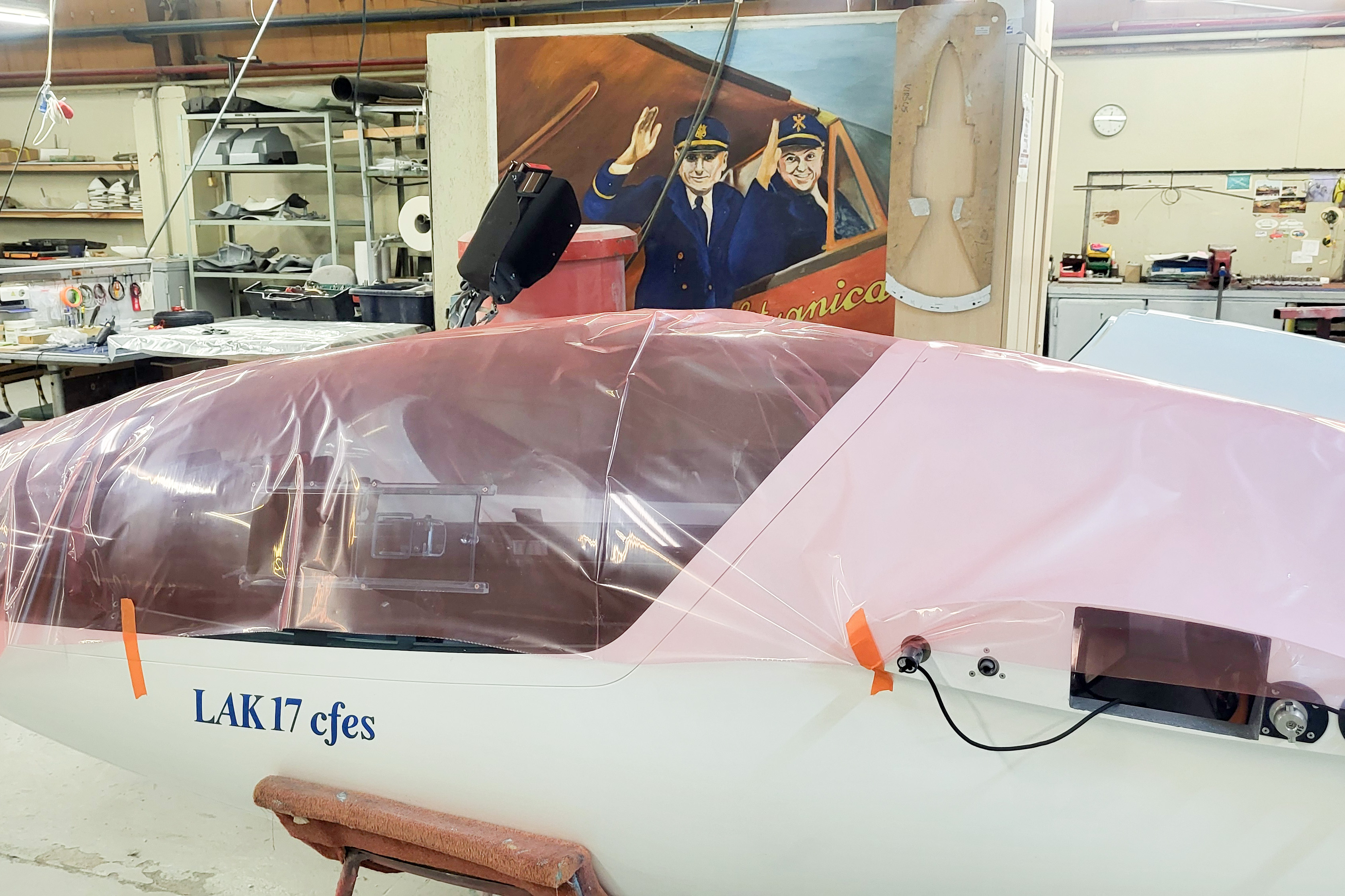 „Sportinės aviacijos ir ko“ gamyklai  užsakymų netrūksta, trūksta tik darbuotojų“