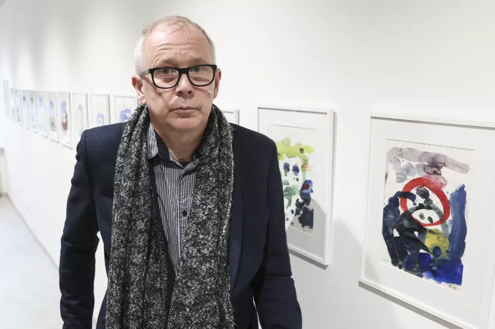 J. Vaitiekūno paroda: mažaisiais žingsneliais esmės link