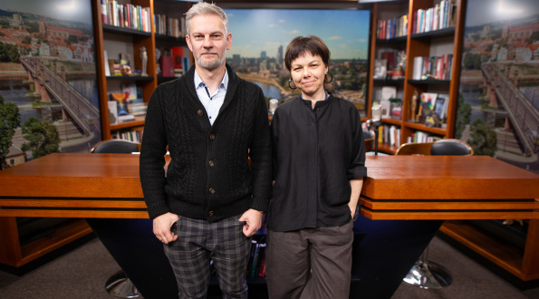 „Rašytojų svetainė”. Kirpėjo žirklės, rašytojo plunksna ir debiutas 40-ties