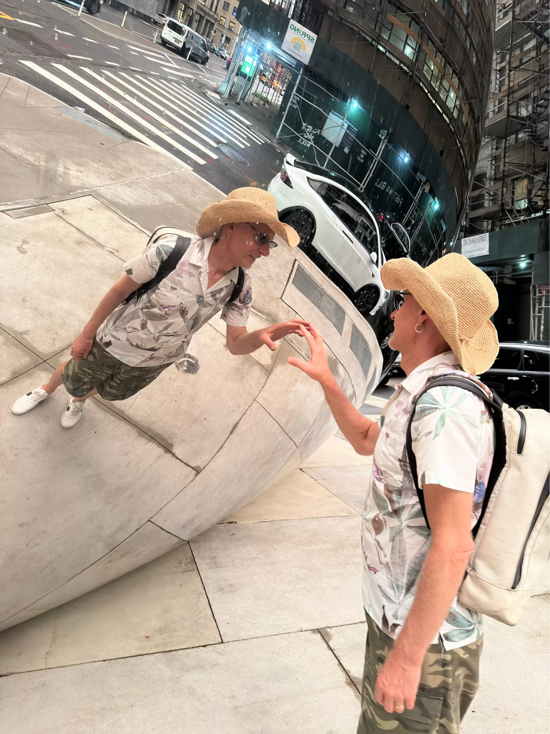 Menininkas R. Bartkus apie festivalį „Malonny“: „Prisimenu, kaip baisiai skambėjo mintis, kad atvažiuos kažkokie žmonės iš Niujorko ir išteplios sienas“