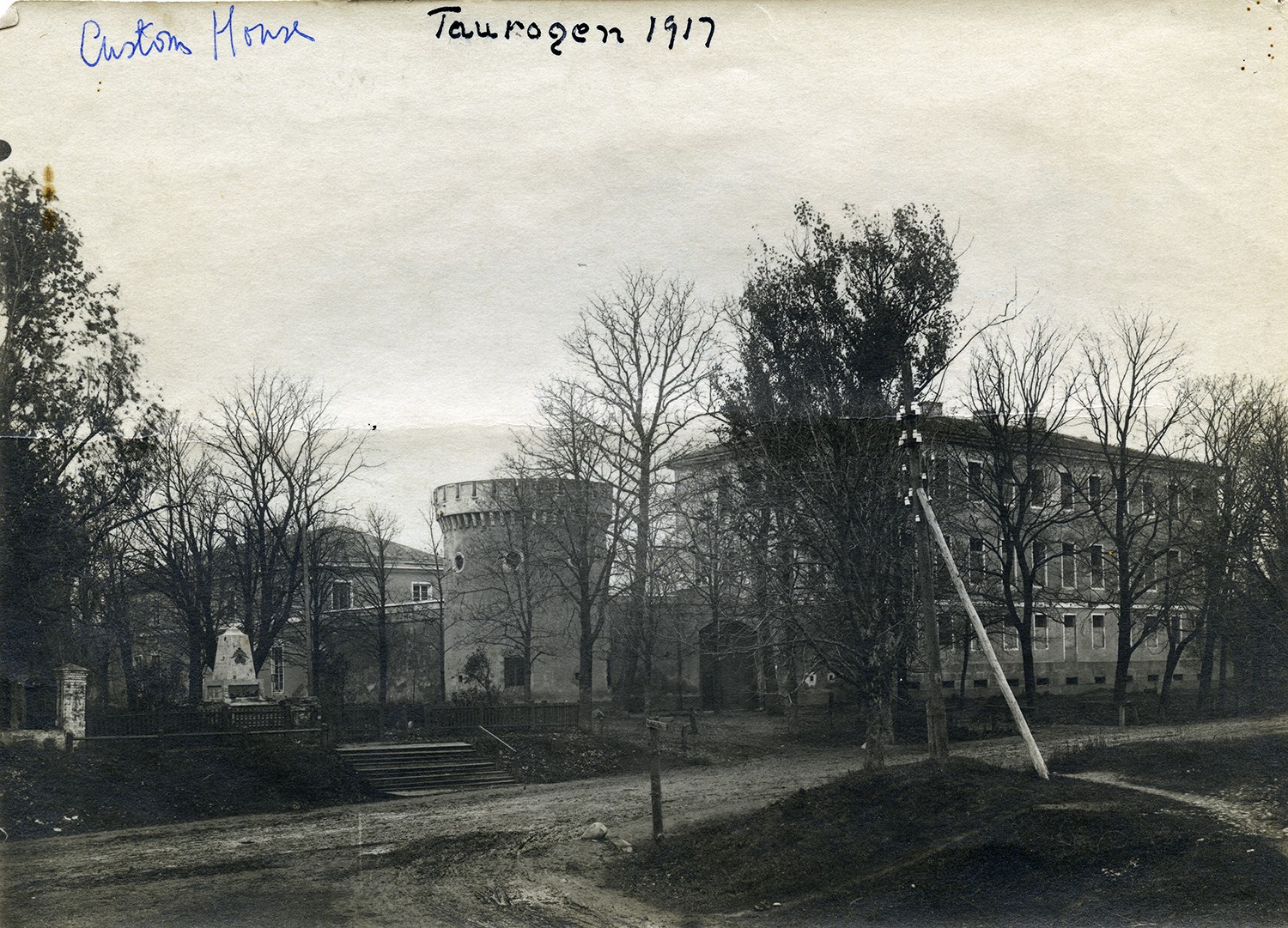 Tauragės pilies mūrai mena psichiatrinę ligoninę (I dalis)