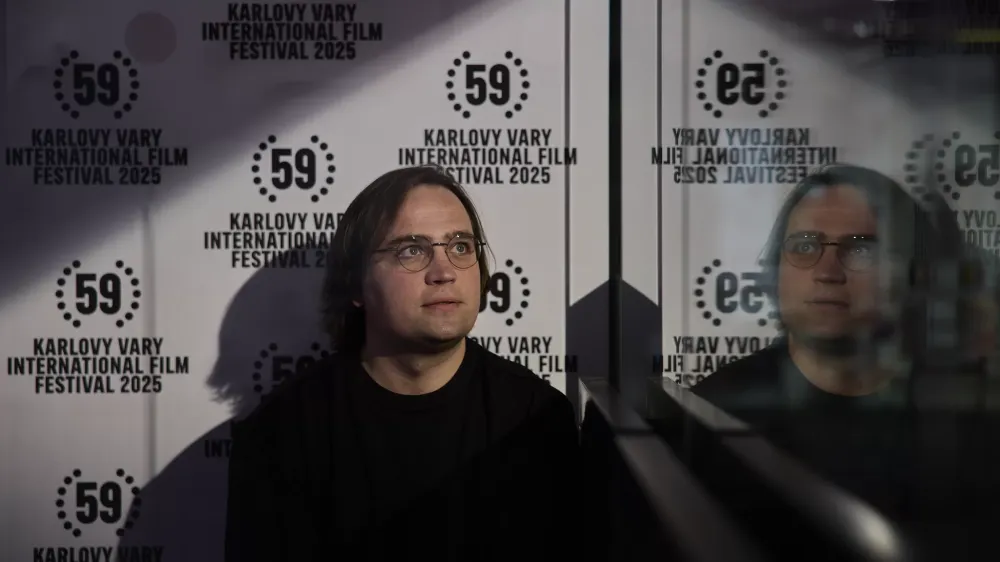 Režisierius V. Katkus apie filmą „Svečias“: „Nereikia žiūrovams nurodinėti, kada liūdėti, o kada – džiaugtis“