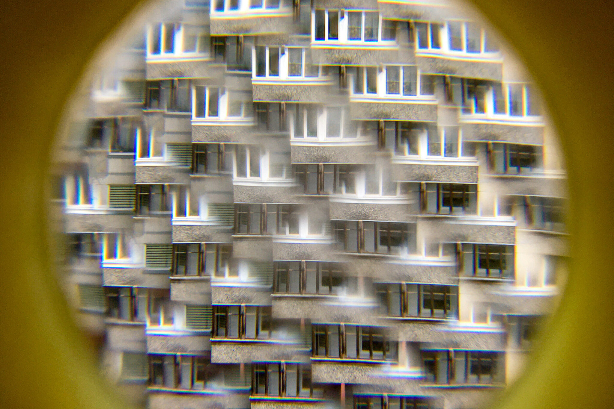 Sovietinės buities ir meno pilkuma gražiajame Dievo pasaulyje