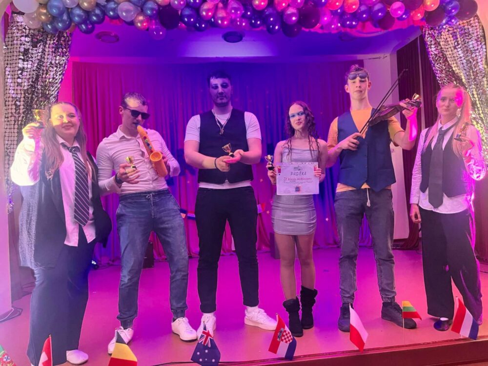 „Mokinių Eurovizija“ – spalvinga šventė Tryškių gimnazijoje