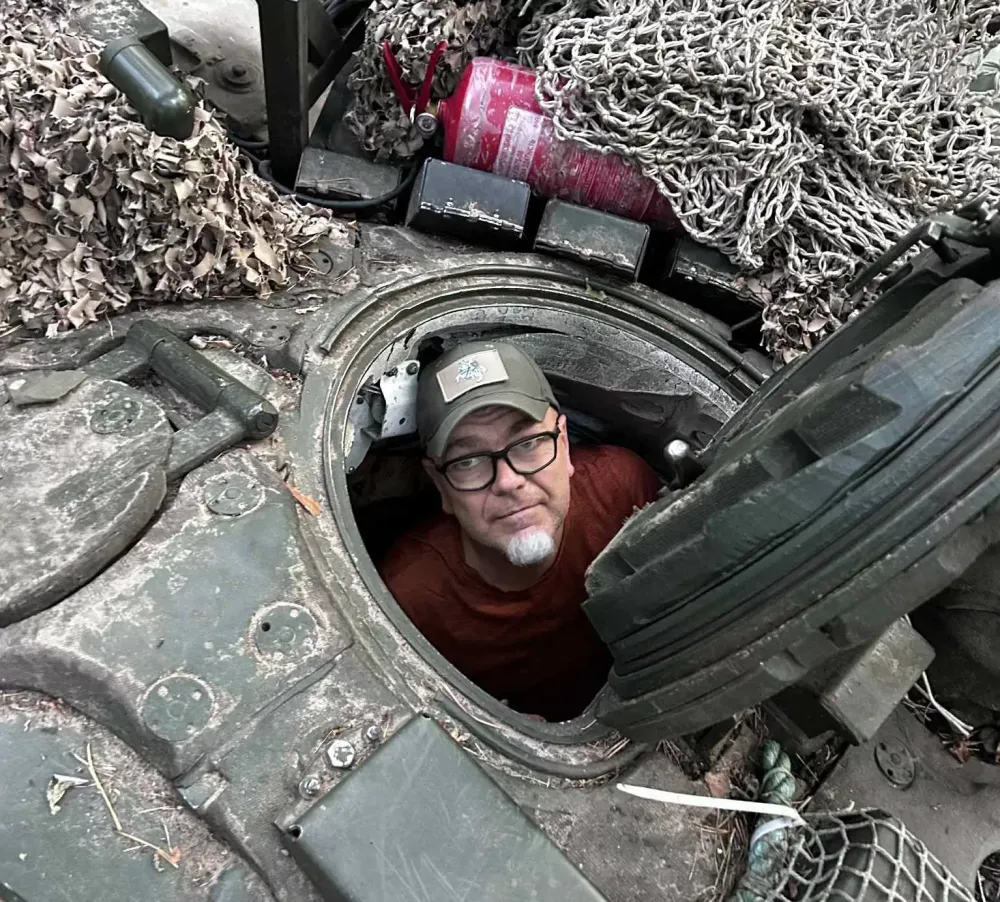 Metas lįsti iš tankų, nes radosi plyšys