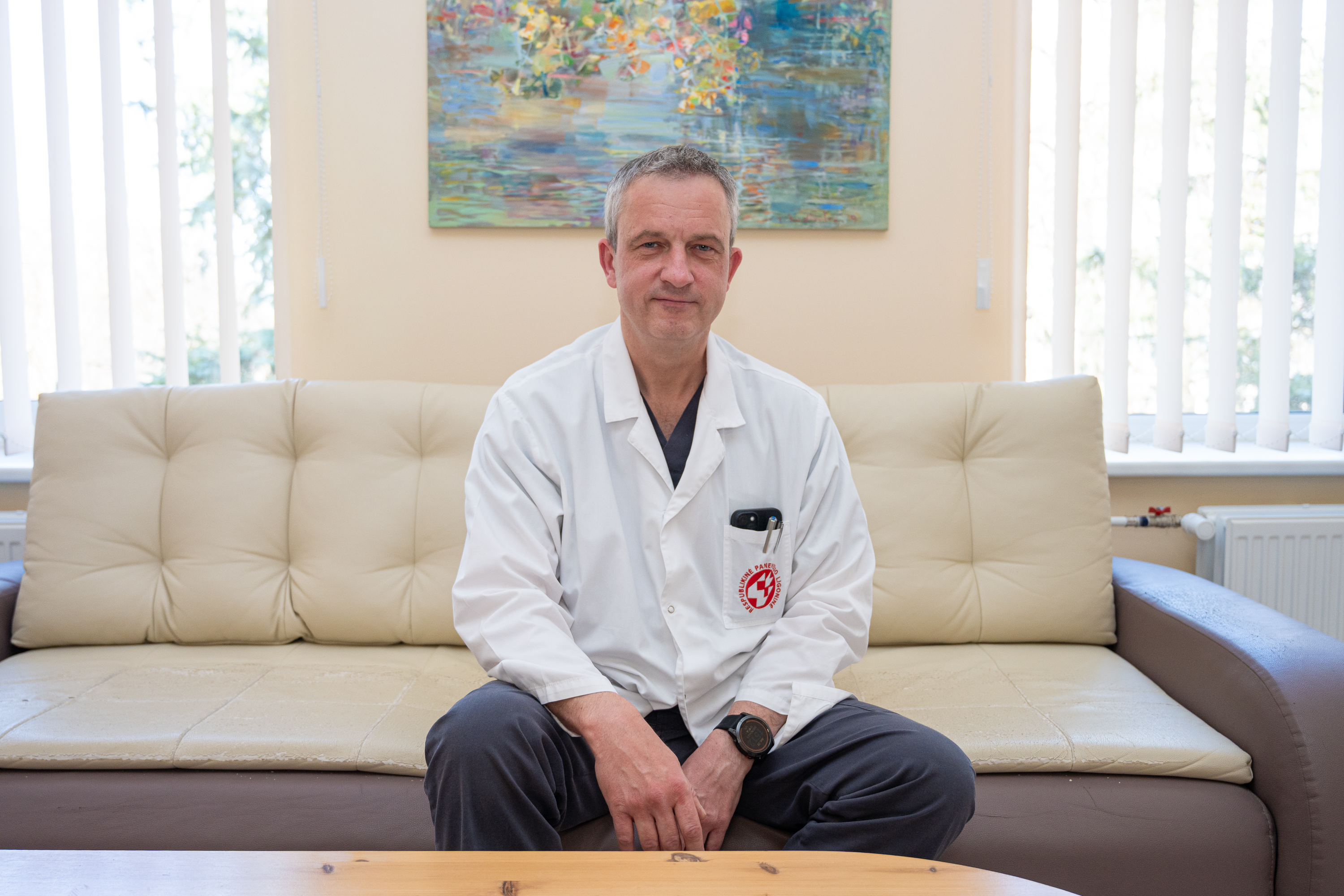 Gyvenimas tarp pavojaus sirenų ir operacinių