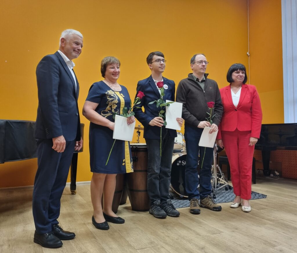 Apdovanojimų lietus Gargždų talentams ir jų mokytojams