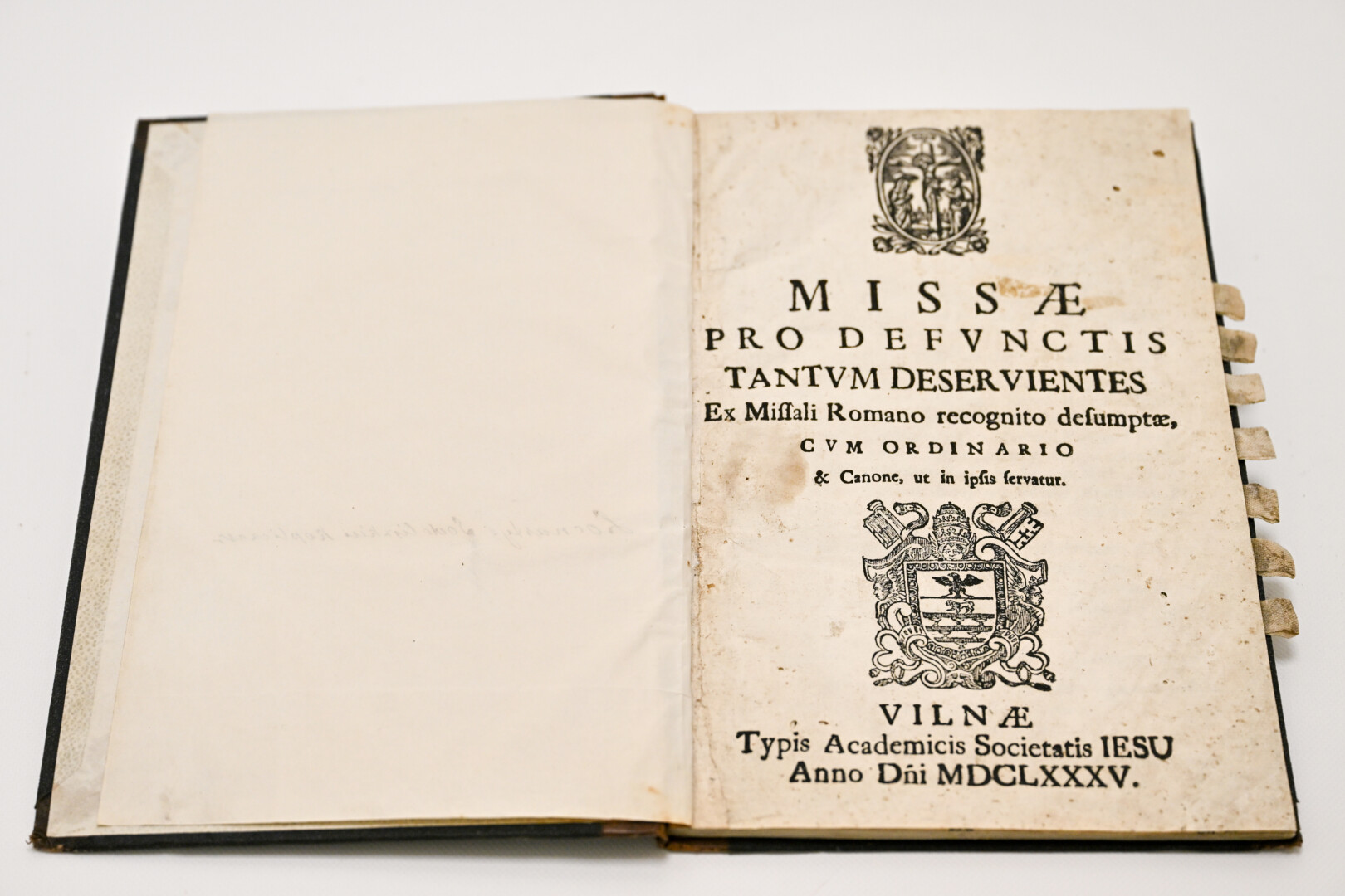 Muziejaus lobyne – nuo mišiolų iki pogrindžio leidinių