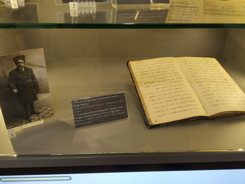 Aukos nekaltos. O budeliai?