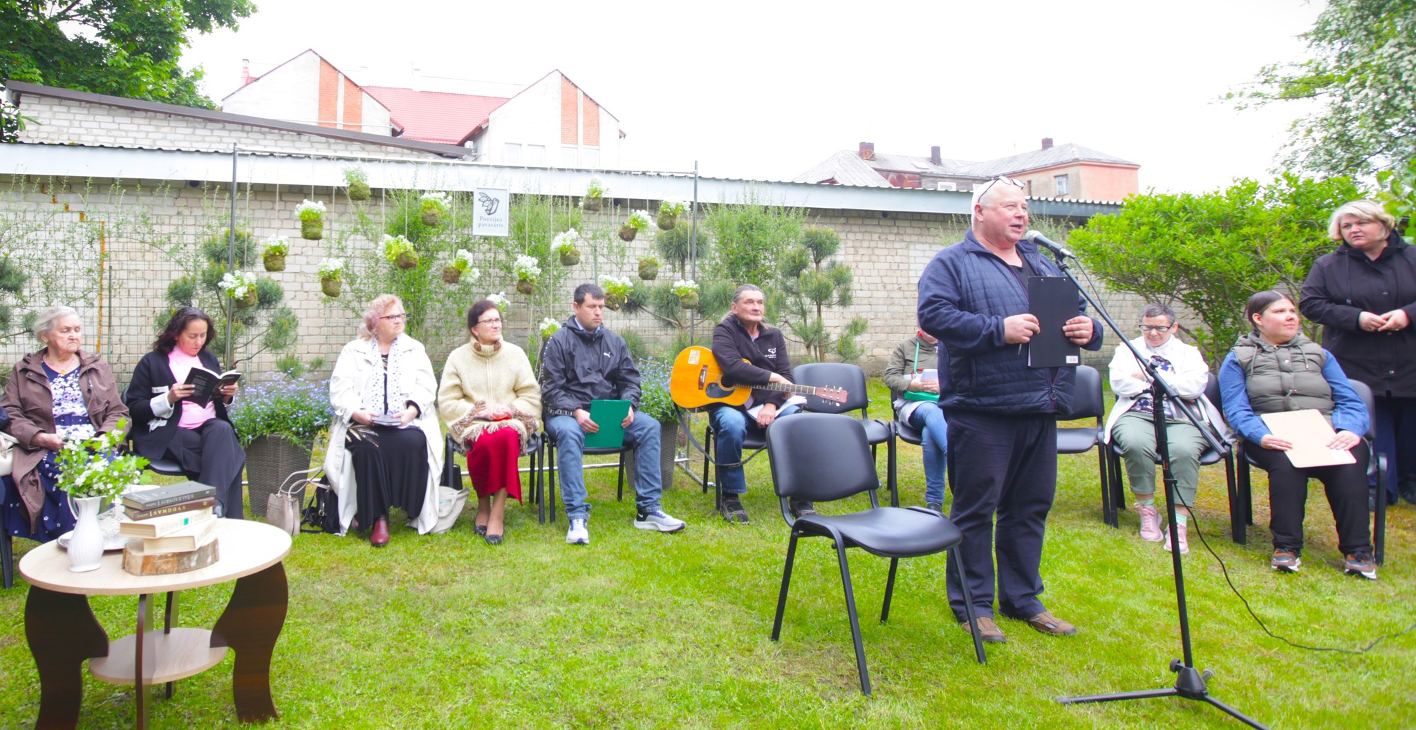 Nuaidėjus poezijos pavasariui, mūzos nemiega