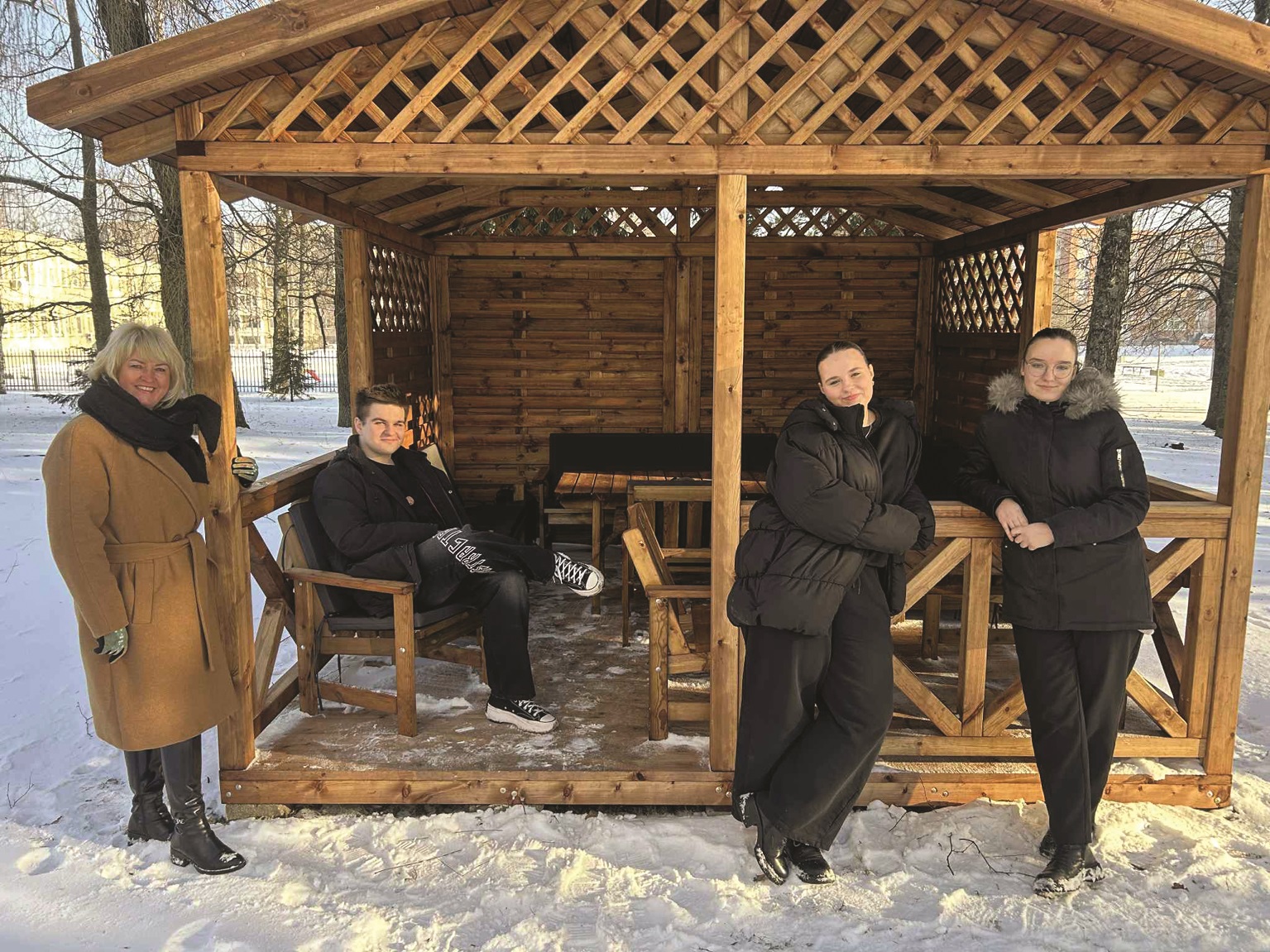 Gimnazijoje – naujas poilsio kampelis