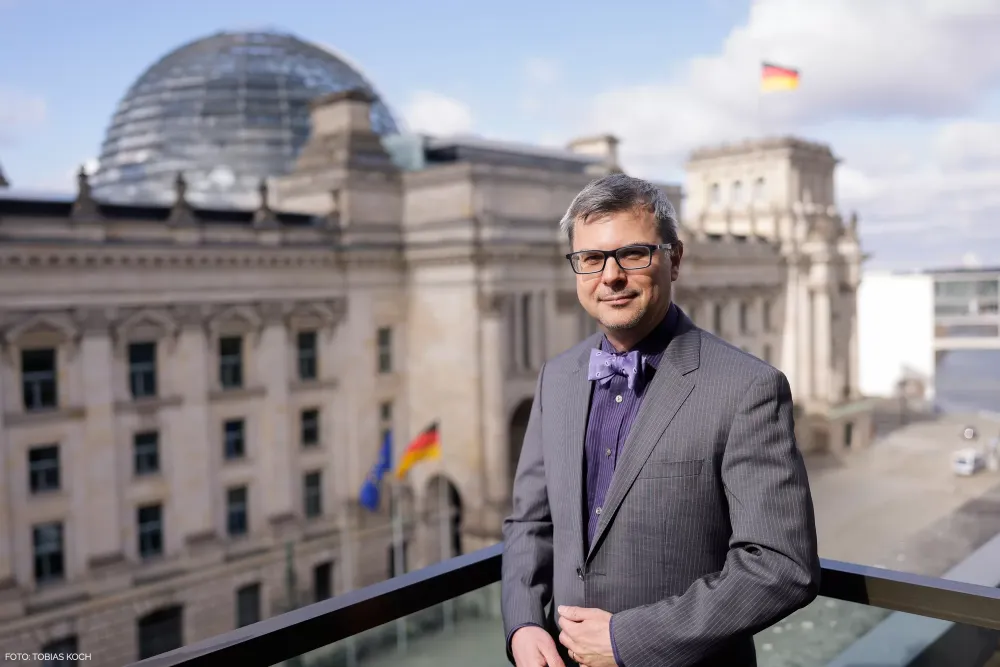 Transatlantinių santykių krizės istorijoje ir šiandien. Pokalbis su strateginių studijų profesoriumi Ch. Leuprechtu