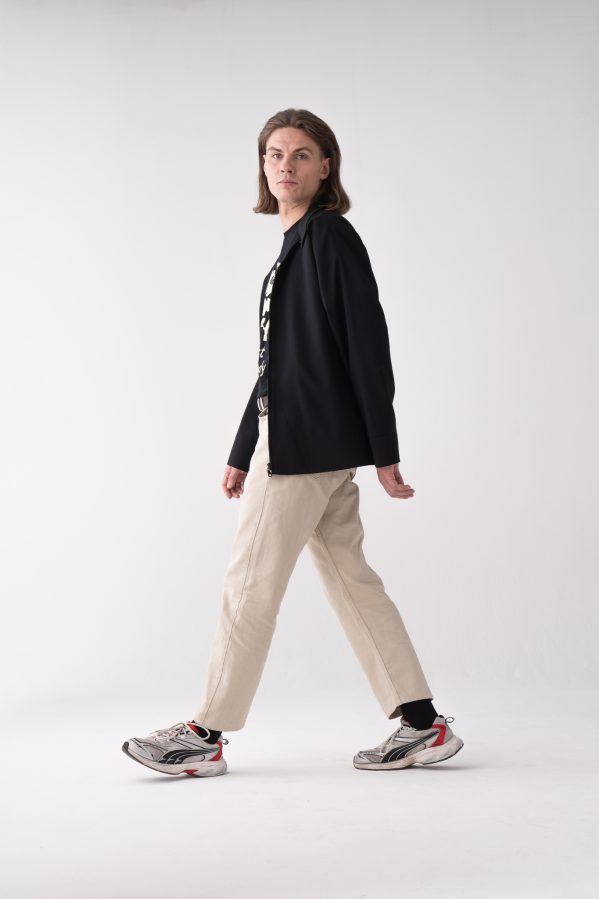 Roe Deers rokenrolas be gitarų