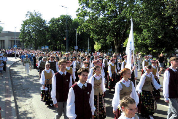 Vilkaviškio šventė: karštis, naujas parkas ir moksleivių išlydėtuvės