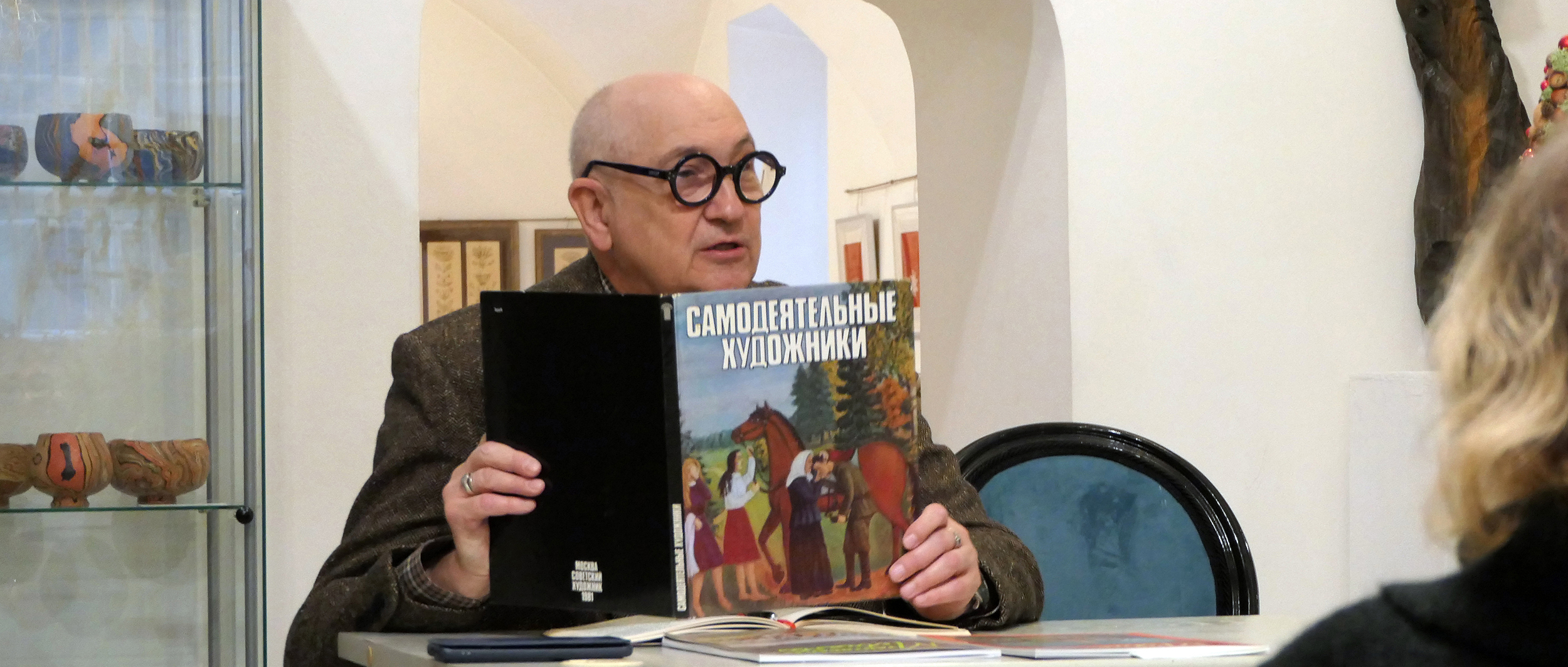 Tarp teatro ir liaudies raštų: prof. Valerijus Panasiukas apie tautinio paveldo įtaką