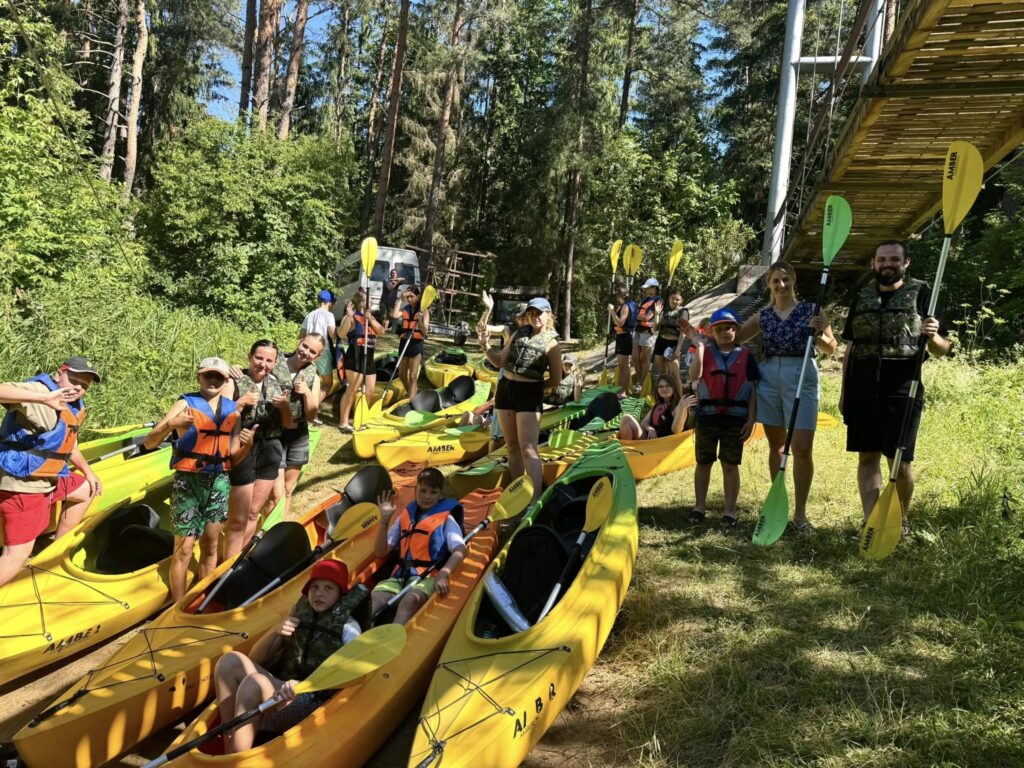 Troškūnų vienuolyne stovyklavo katalikiškas jaunimas