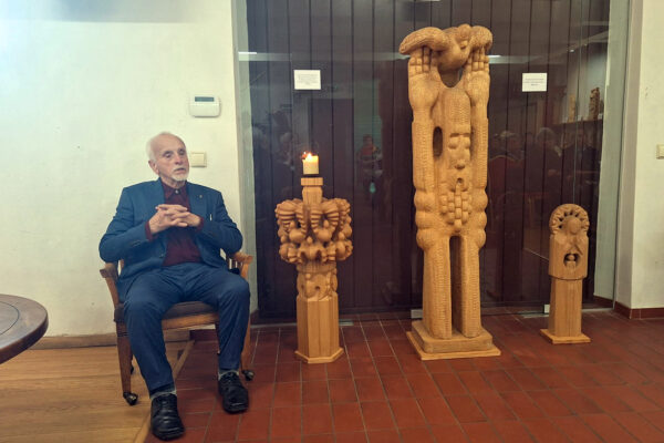 Unikalus kūrėjo braižas medį atskleidžia kitaip