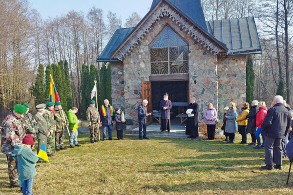 Lietuvos nepriklausomybė buvo paminėta su maldomis ir dainomis