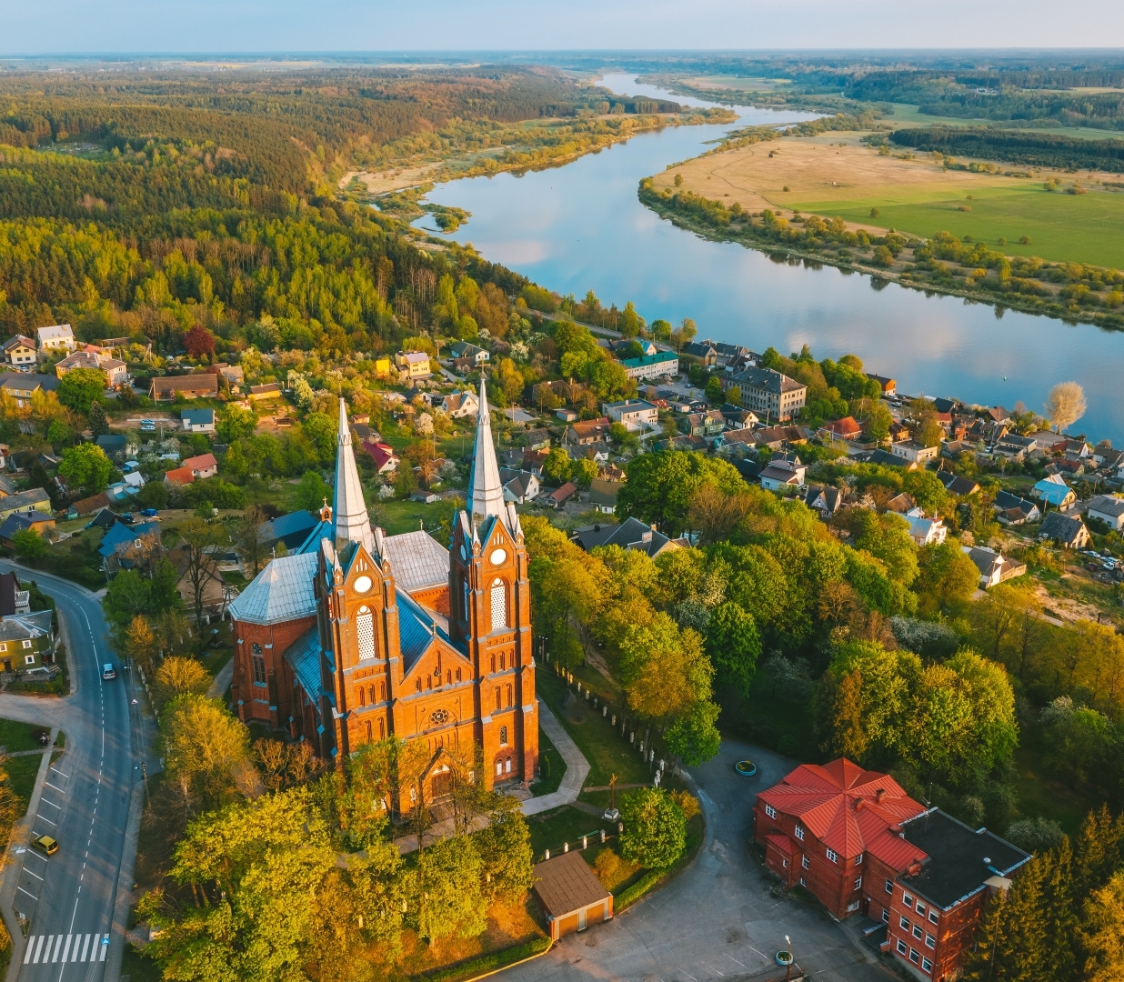 Į šlaitą Nemuno pakylėta Vilkija švenčia 600-ąjį gimtadienį
