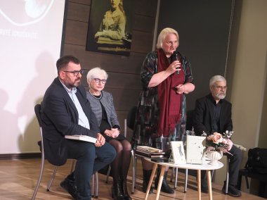 Apsikeitus vietomis – ir moters abėcėlė, ir prijaukinti sapnai