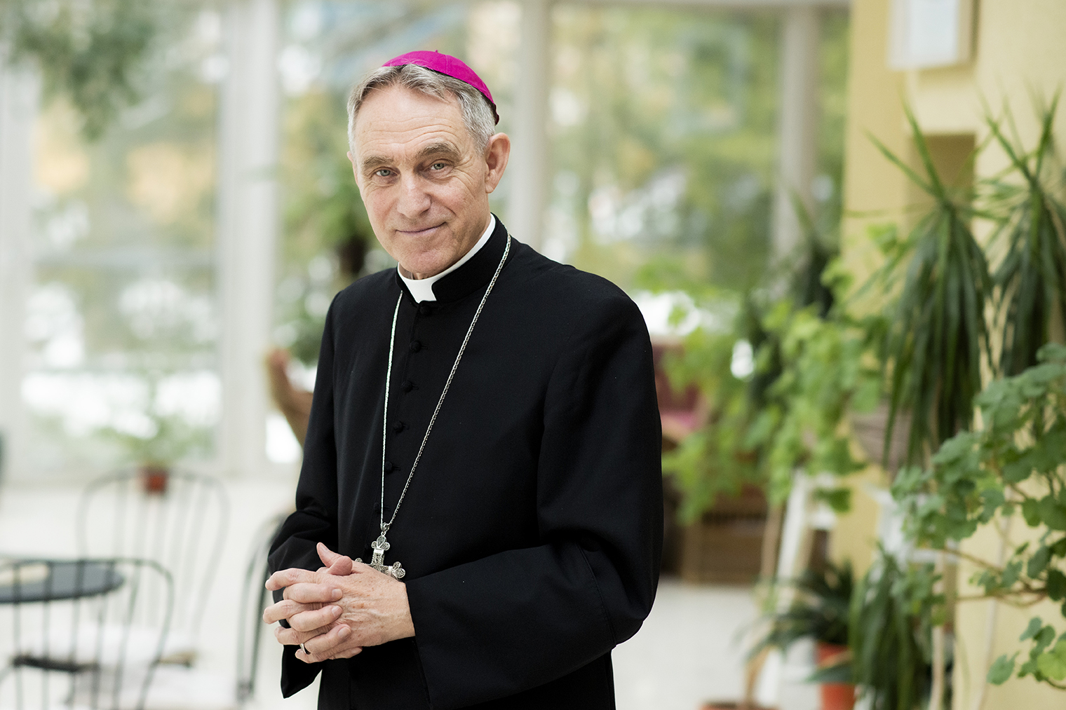 Dievas neveda ramiomis magistralėmis. Pokalbis su nuncijumi arkivysk. Georgu Gänsweinu