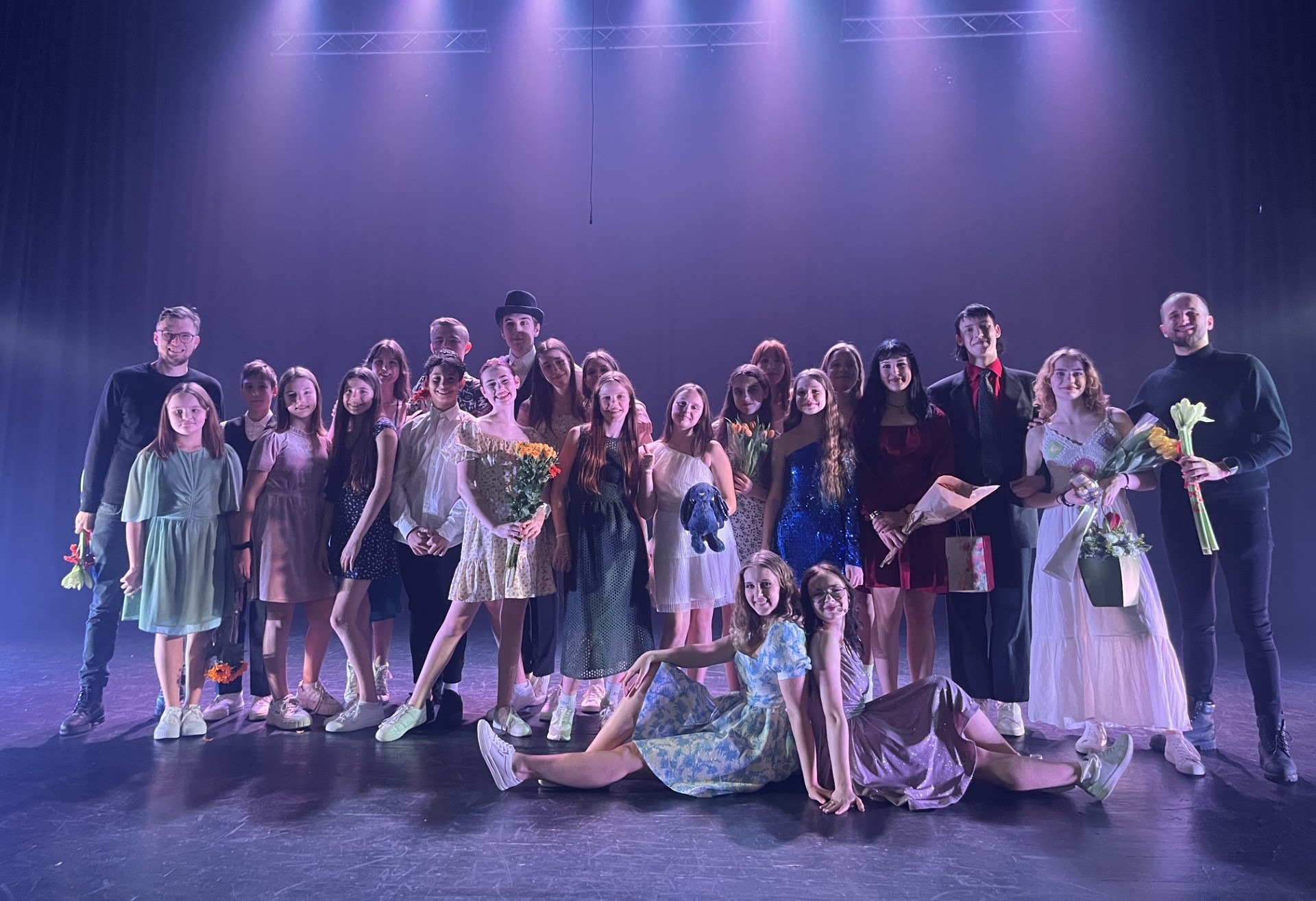 Būsimieji teatro artistai lanko studiją
