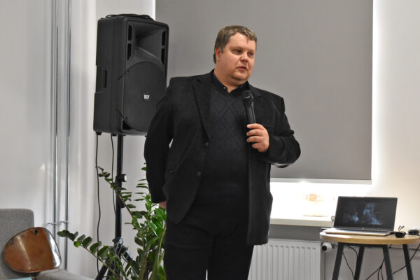 Vedami istoriko leidomės Paprūsės keliais