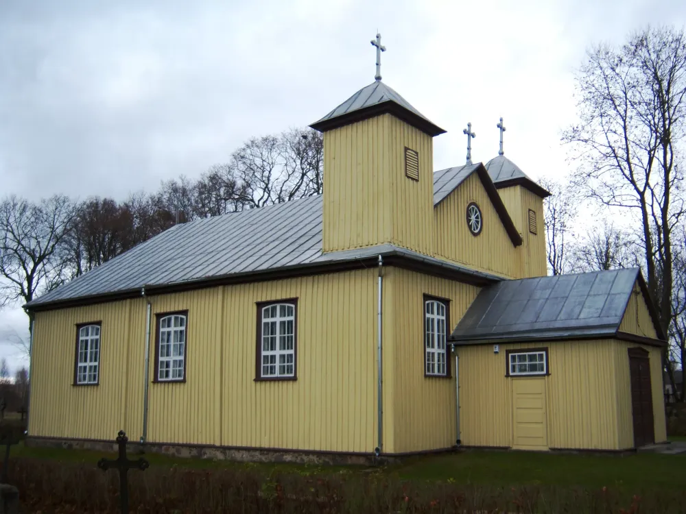 80 metų po žeme slėptas varpas vėl skamba Antašavos bažnyčioje