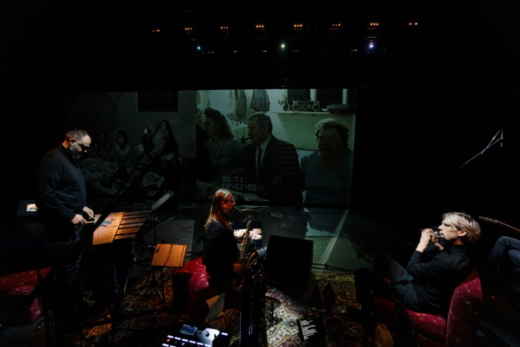 Naujosios operos akcija (1): opera-ne-opera