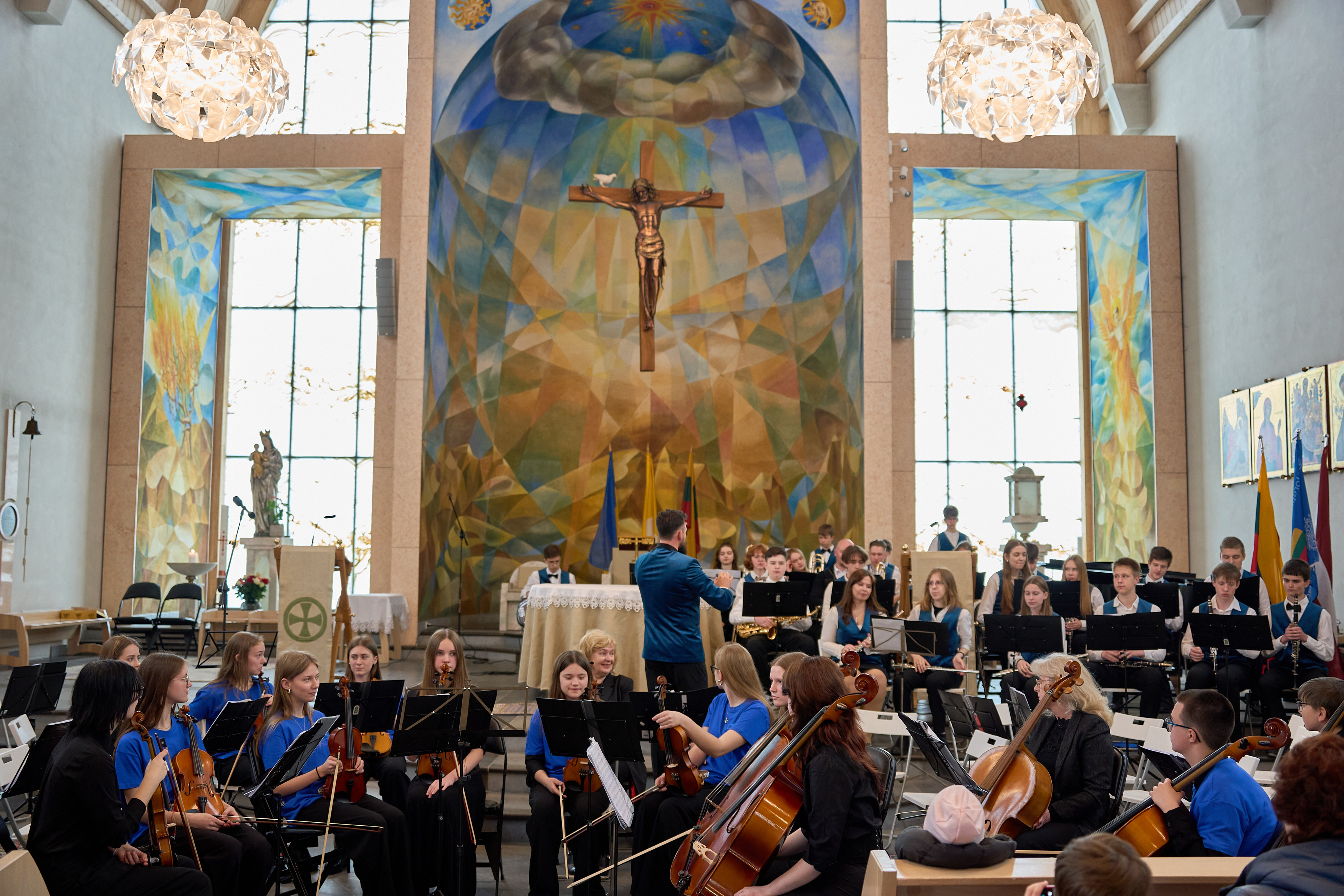 Muzikos mokyklos subūrė tarptautinį orkestrą